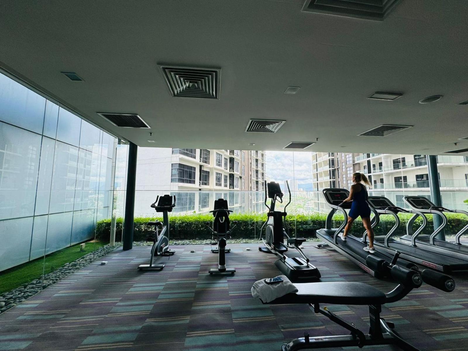 Summer Suites Klcc By Homestay กัวลาลัมเปอร์ ภายนอก รูปภาพ