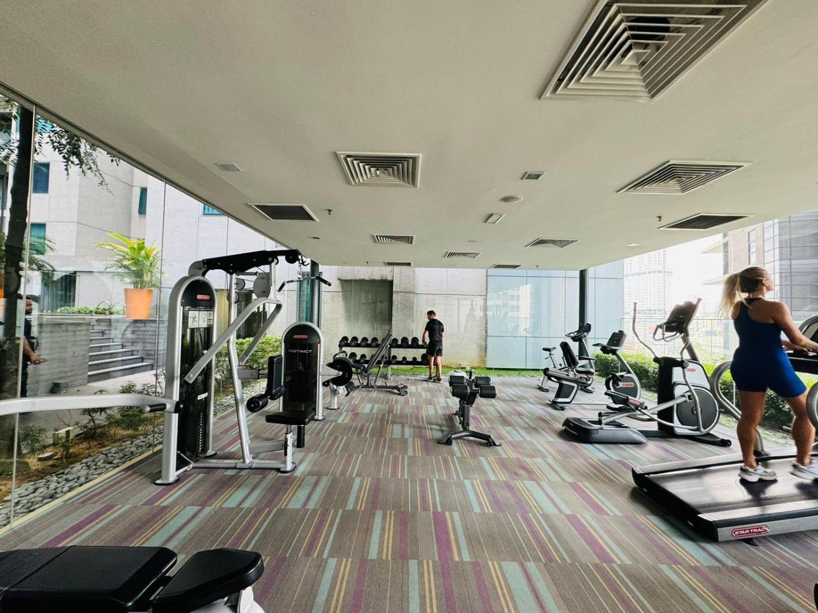 Summer Suites Klcc By Homestay กัวลาลัมเปอร์ ภายนอก รูปภาพ