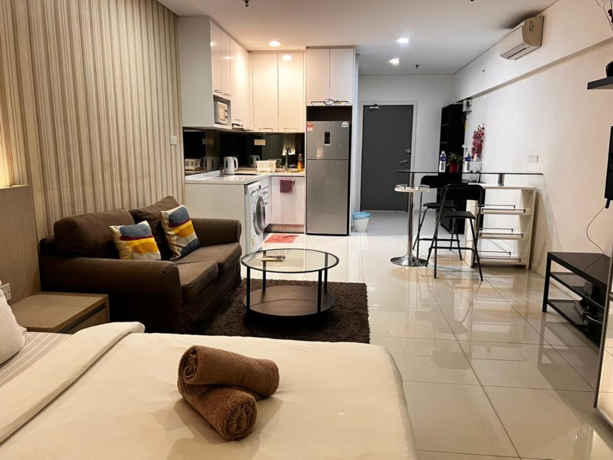 Summer Suites Klcc By Homestay กัวลาลัมเปอร์ ภายนอก รูปภาพ