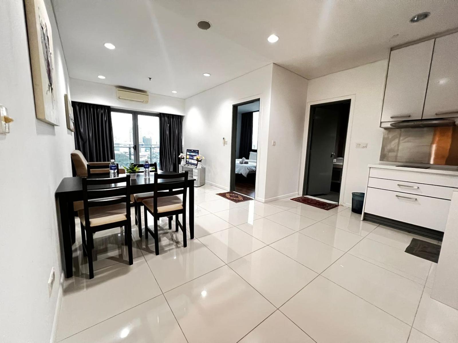 Summer Suites Klcc By Homestay กัวลาลัมเปอร์ ภายนอก รูปภาพ