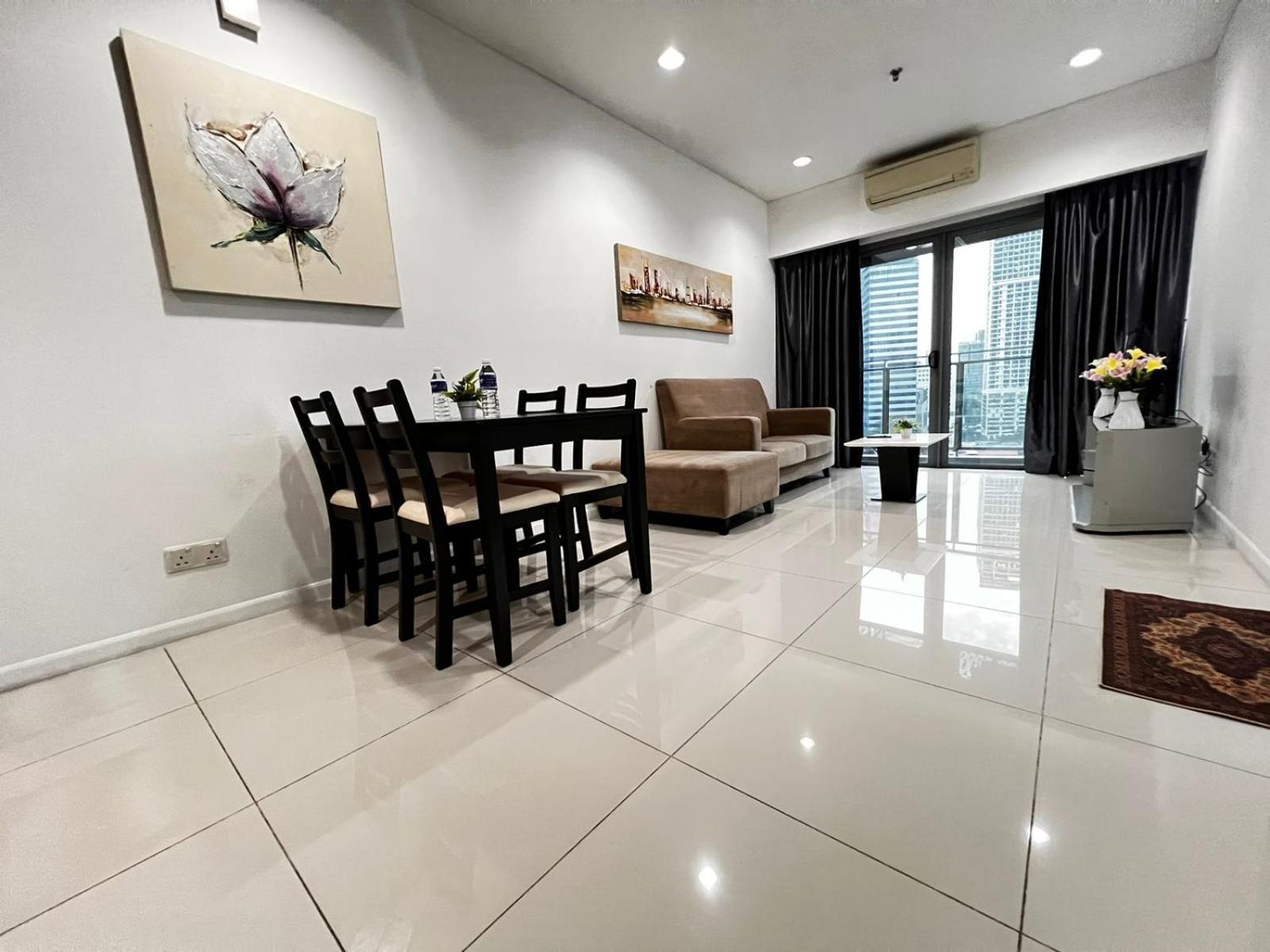 Summer Suites Klcc By Homestay กัวลาลัมเปอร์ ภายนอก รูปภาพ